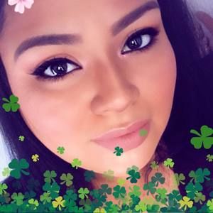 Meet your Posher, Paola